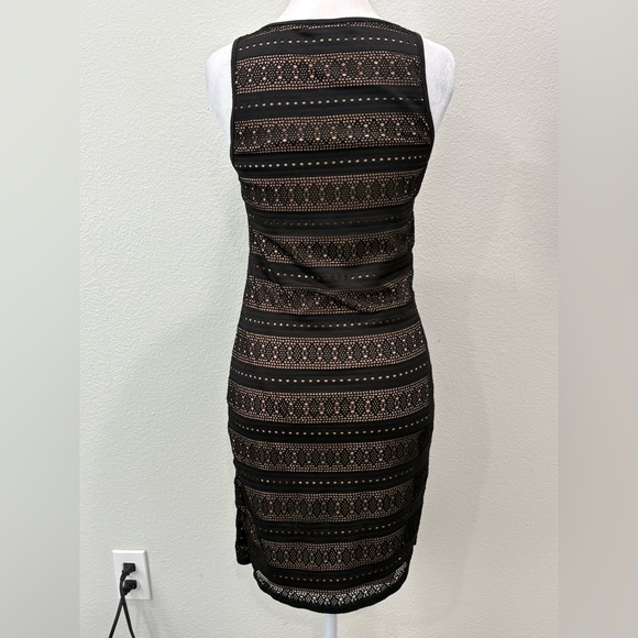 Forever 21 Black and Tan Lace Midi Dress Size M - Picture 2 of 5